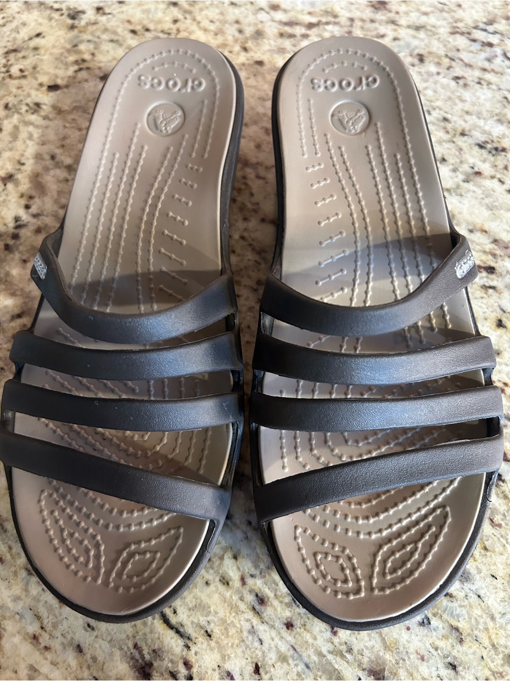 CROCS RHONDA 4 Strap  wedge slide in sandals.  Brown  size 6 nice!